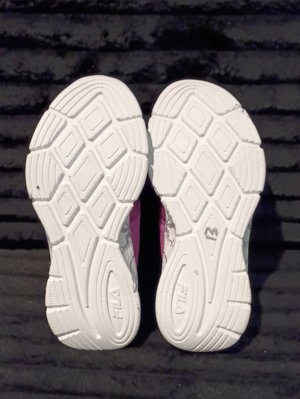 Fila Girls' Pink Slip-On Sneakers New - Picture 6 of 6